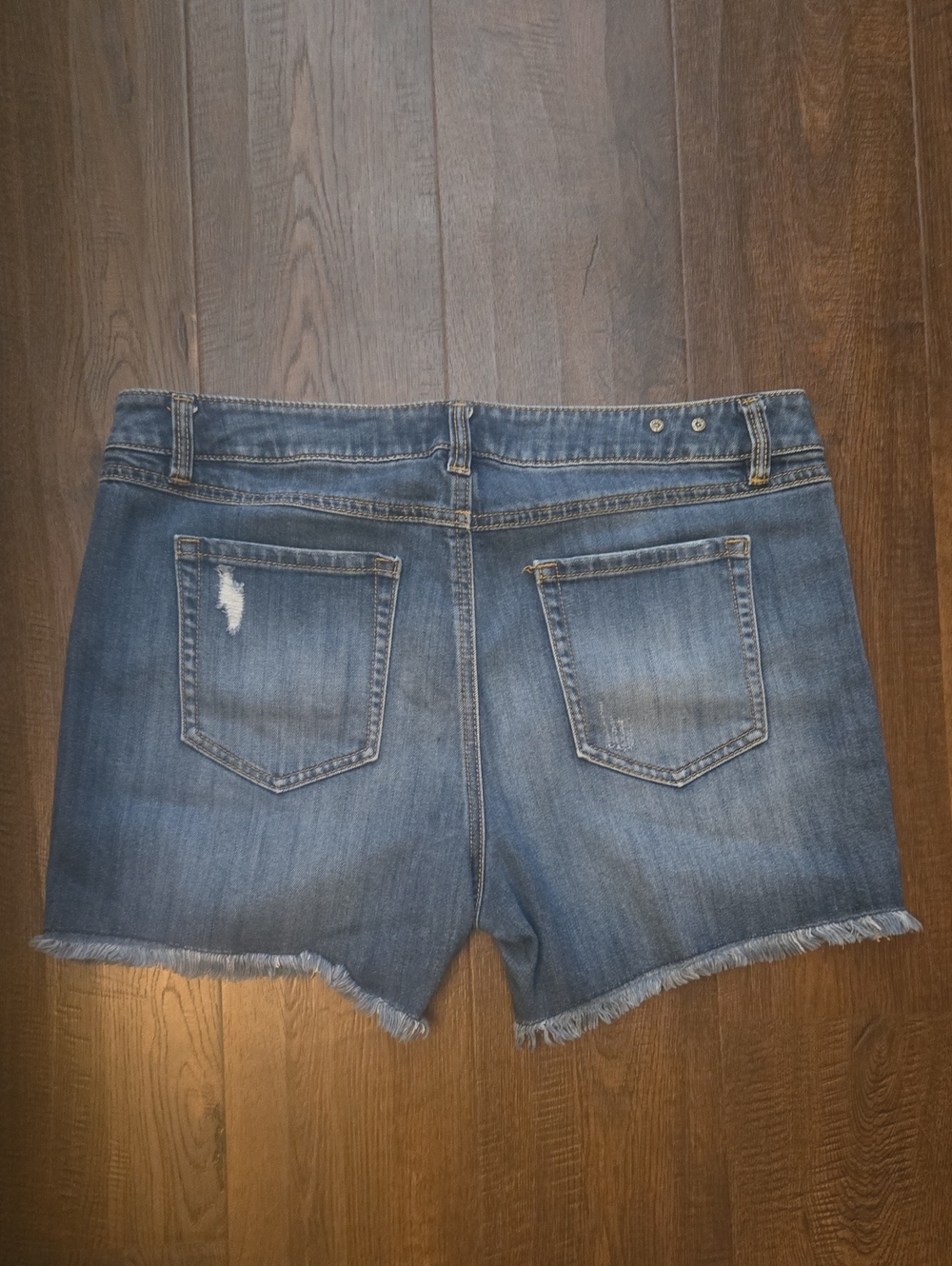 CAbi Beach Club Wash Raw Hem Tomboy  Denim Shorts Style #5243 - Picture 8 of 13